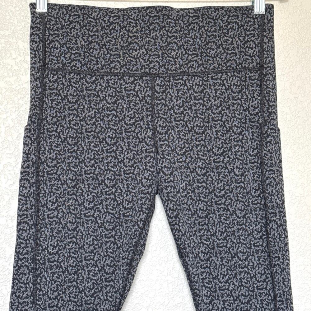 Athleta Womens Ultimate Stash PocketTextured 7/8 Tight Black Leggings Size S - Picture 5 of 10